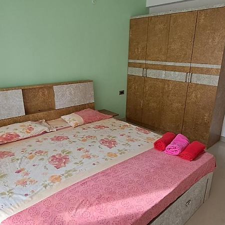 Ranghavi Sands Apartment With Pool - Near Beach And Dabolim Airport Bogmalo Esterno foto