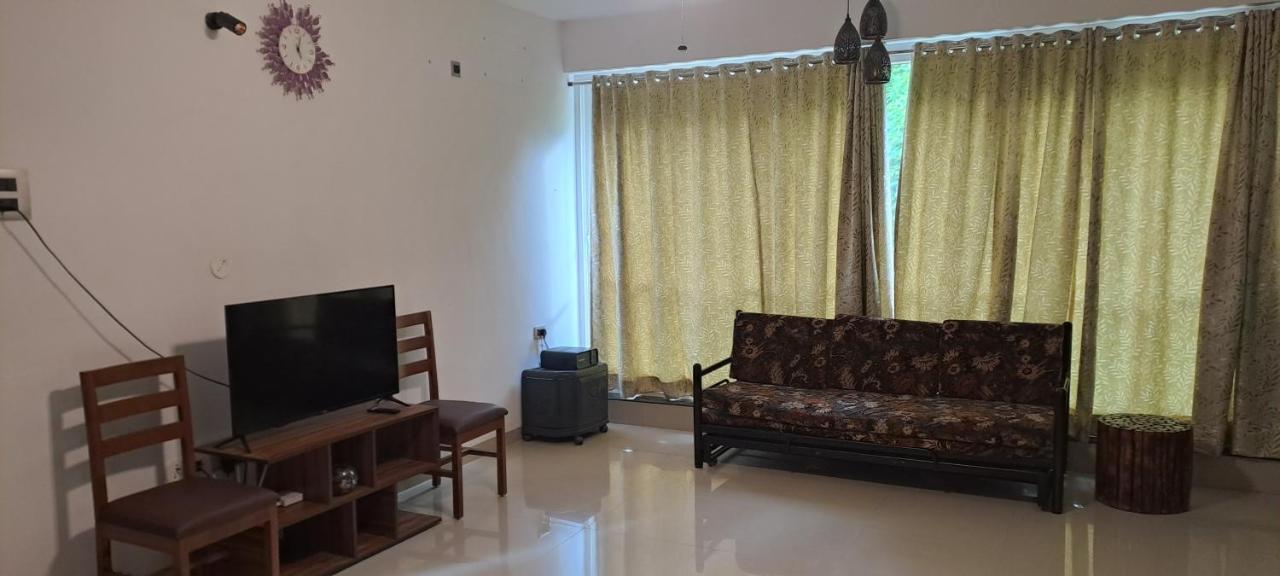 Ranghavi Sands Apartment With Pool - Near Beach And Dabolim Airport Bogmalo Esterno foto